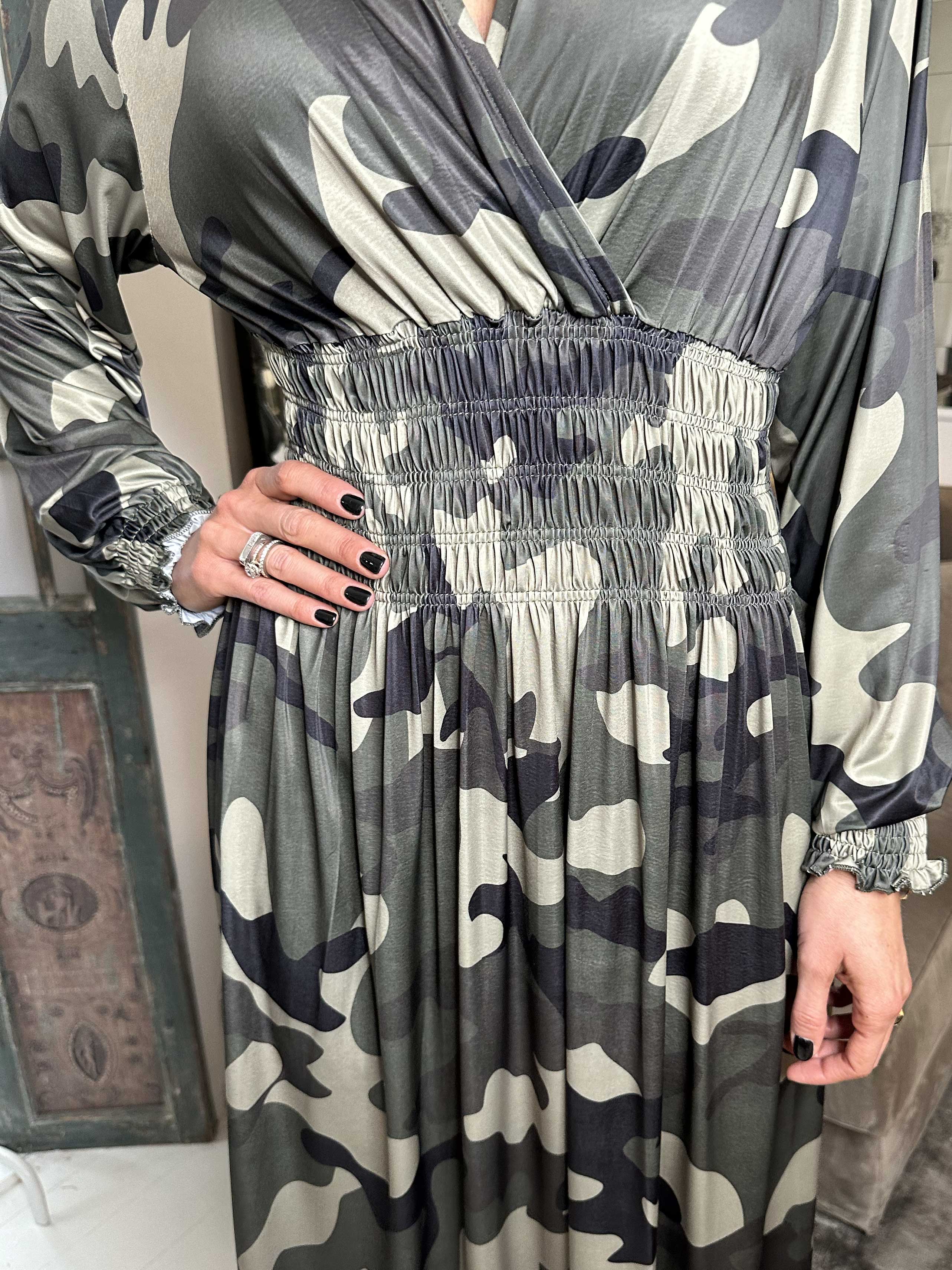 Pams Camo L/S - Elastisk kjole i camouflageprint